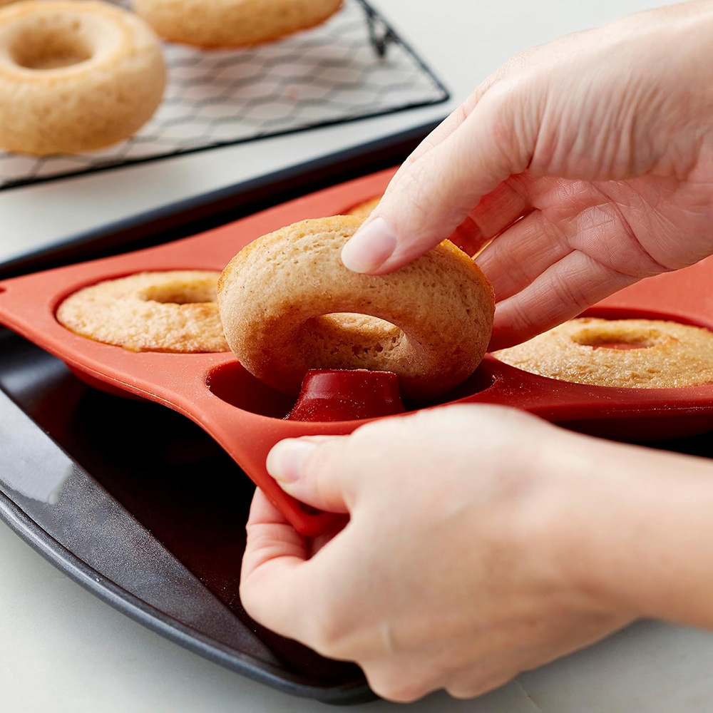 Donut Pan Silicone Baking Mold - مراجعة Donut Mold Silicone وسعره