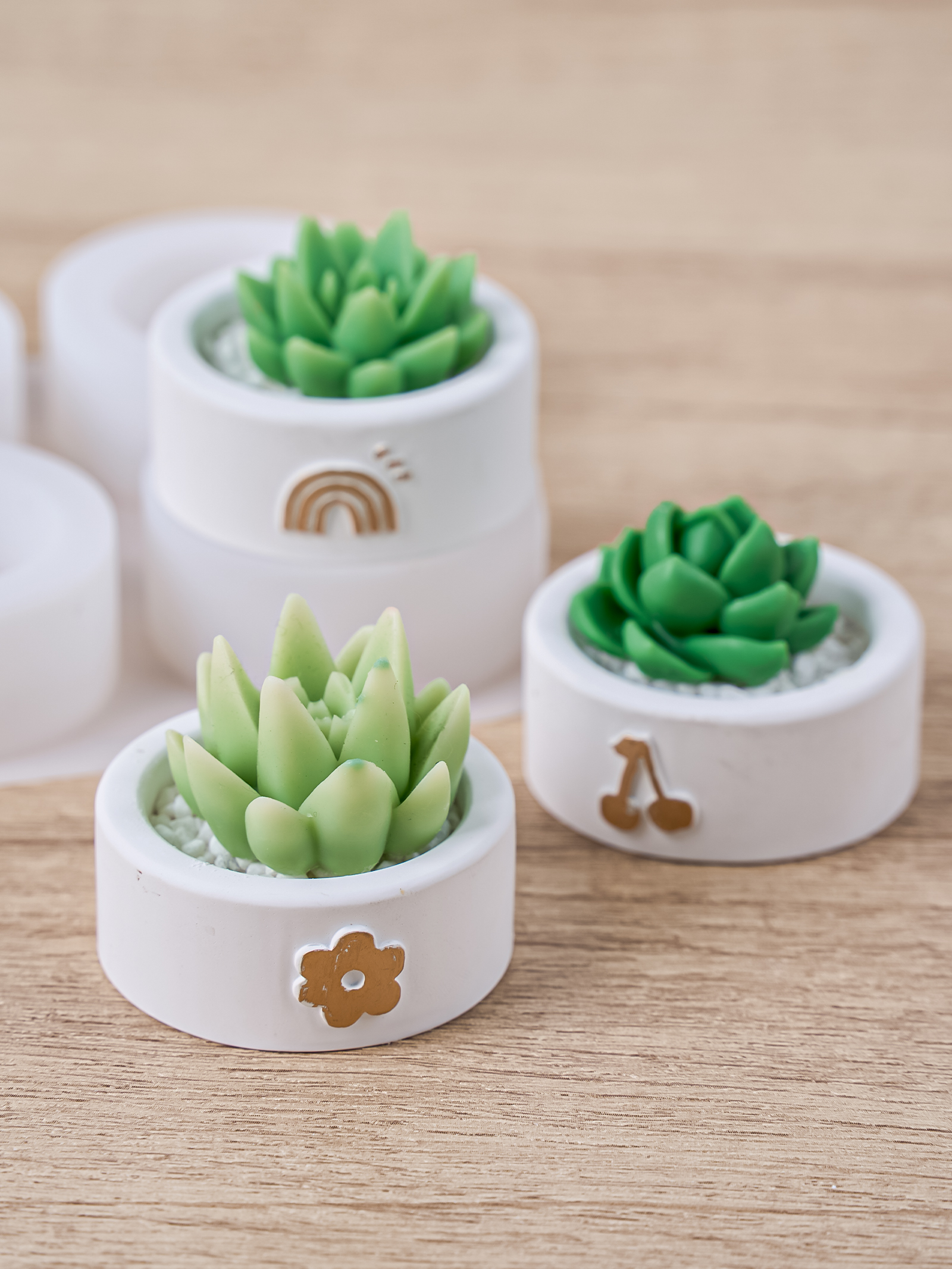 Round Candle Cup Holder Silico - مراجعة Potsticker Mold وسعره
