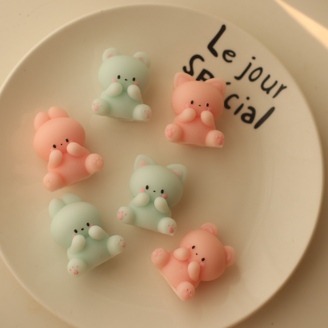 Easter Cute Rabbit Bear Silico - مراجعة Bunny Cake Mold وسعره